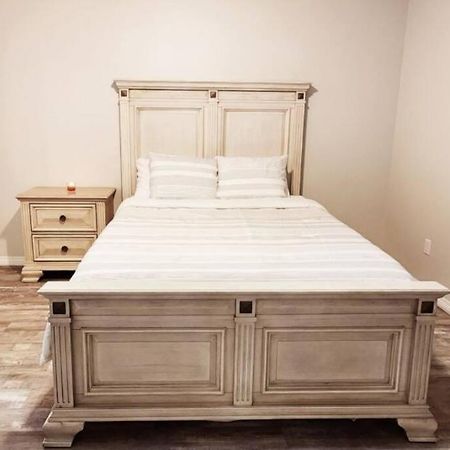 Comfort First - Sleeps 6 Whitehorse Exterior foto